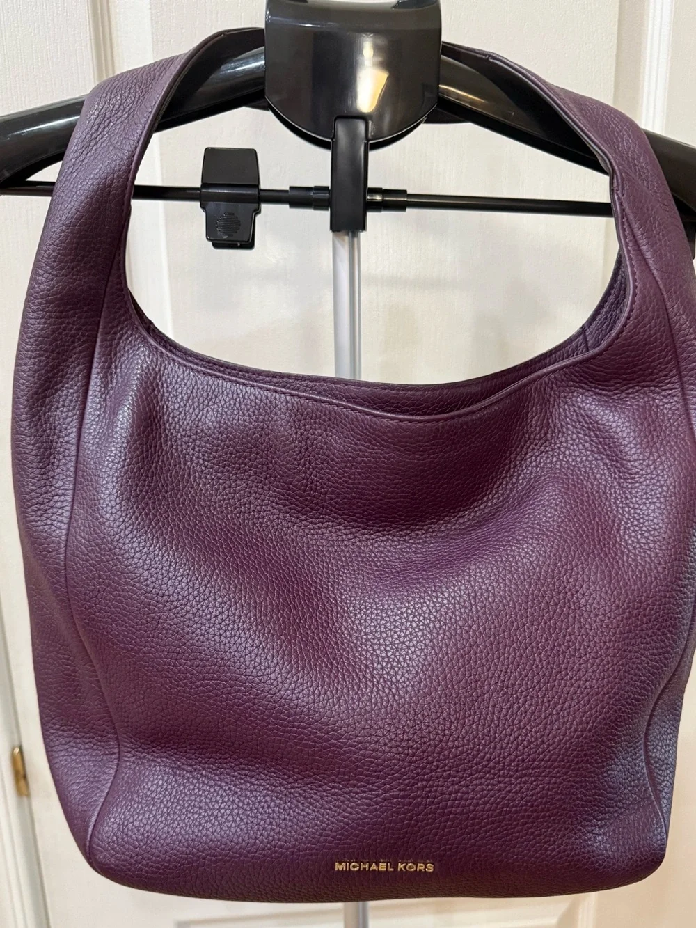 FLAWLESS Michael Kors Lena LG Pebbled Leather Hobo Bag - Purple/Plum Fall 2017